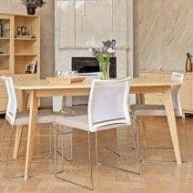 KENSAY Esstisch aus Eiche, nordische Inspiration von hoher Qualität.