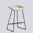 ABOUT A STOOL ، stool by HAY - ref. AAS39 - قاعدة فولاذية ، مقعد في نسيج ، مقعد منجّد