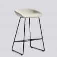 ABOUT A STOOL, stool von HAY - Ref. AAS39 - AAS39, Sitz aus Stoff, gepolsterter Sitz