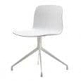 La chaise About a Chair par HAY - réf. AAC10 et AAC10 DUO - assise en polypropylène, piétement en aluminium - l'art du design nordique