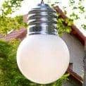 BASIC, una bonita lámpara de techo, funda de aluminio pulido, globo de polietileno.