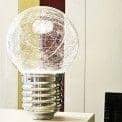 NEPTUNE eine Stehlampe und eine Tischlampe, aus poliertem Aluminium und mundgeblasenem Glas oder PMMA - Deko und Design