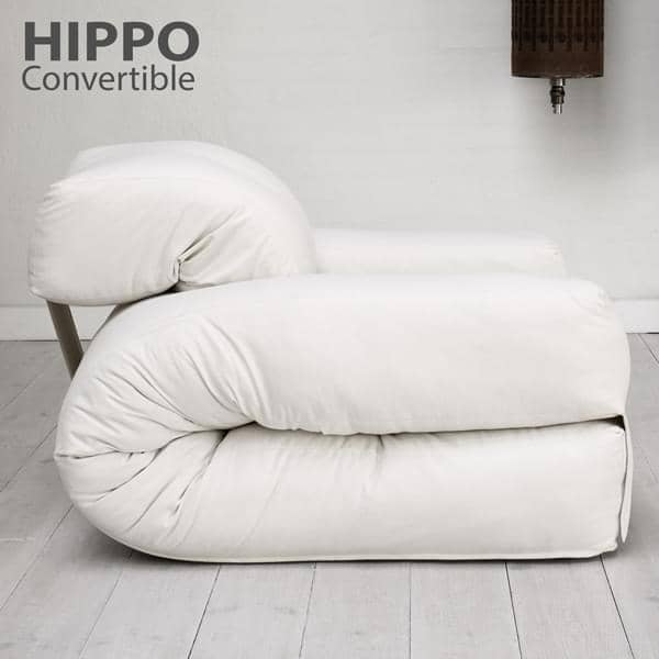 HIPPO, ein Sessel oder ein Sofa, das sich in Sekundenschnelle in ein  bequemes zusätzliches Futonbett verwandelt