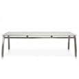 Tables ALCEDO FORNIX F2 par TODUS, intemporelles, robustes, pureté des lignes, avec ou sans rallonge : parfaites pour une utilisation en terrasse ou dans votre salon