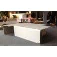 Den AXXEL Sofabord, lavet i 5 mm stål, 120 x 80 cm, der er tilpasset til indendørs eller udendørs brug, en meget vellykket asymmetri - Design Jérôme TISON