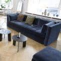 Hackney από το WRONG FOR HAY : καναπές, 2 ή 3 καθίσματα, κλασικά κομμάτια σχεδιασμού