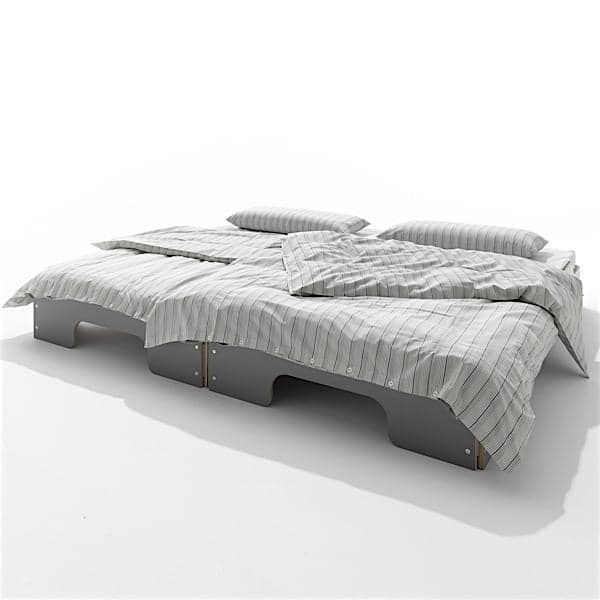 Στοιβαζόμενη κρεβάτι STACK από ROLF HEIDE από το 1967, μια διαχρονική ιδέα, άνεση extrem και μια καθαρή και μοντέρνα γραμμή.
