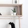 TÖJBOX, mer enn en frakk rack, en perfekt møbel som forundrer. Eco design, produsert by studioet MADE BY MICHAEL for WOUD