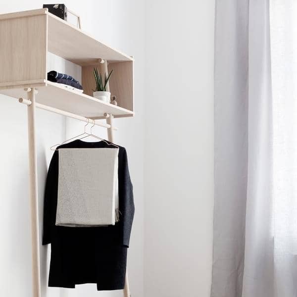 TÖJBOX, mehr als eine Garderobe, eine perfekte Möbelstück, das erstaunt. Eco-Design, produziert by Studio MADE BY MICHAEL für WOUD