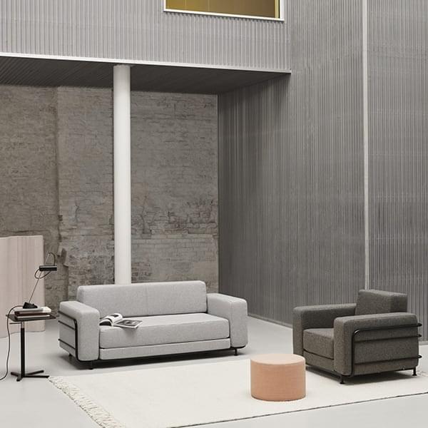 SILVER, un divano letto trasformabile per 2, pensato per piccoli spazi,  comodo, senza tempo, in vero stile scandinavo