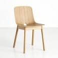 木製の椅子MONO ：イノベーションとデザインが素晴らしい結果を与える。 WOUD 。