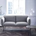 Sofa NAKKI 2 sæder, komfort og modernitet. WOUD.