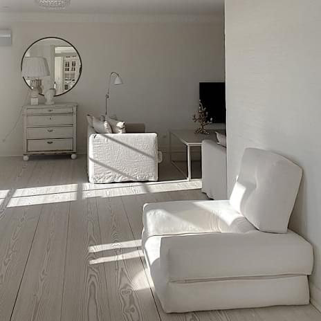 CUBIC, a futon armchair convertible into a pouf or comfortable and cozy bed, for adults