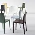 The ÉLÉMENTAIRE chair (elementary): not too imposing, not too discreet, just perfectly balanced.