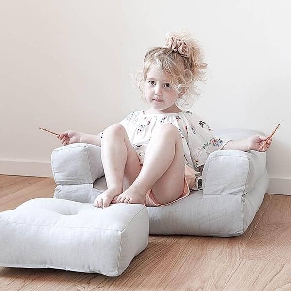 LITTLE CUBIC, una poltrona futon trasformabile in pouf o letto comodo e  accogliente, per bambini LITTLE CUBIC colori: poltrona o pouf: 68 x 60 x 40  cm (L x P x A)