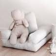 LITTLE CUBIC, en futon lenestol konvertible til en puff eller komfortabel og koselig seng, for barn