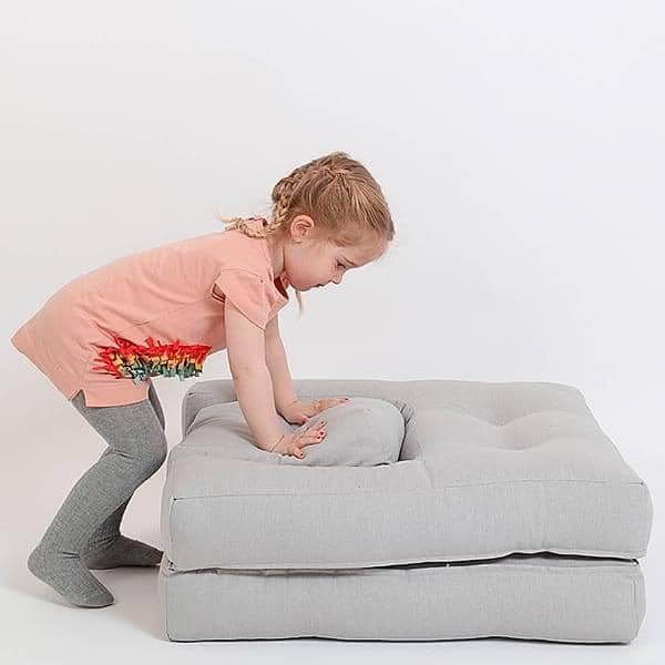 CUBIC, un sillón futón convertible en puf o cama cómoda y acogedora, para  adultos CUBIC - 746 - gris