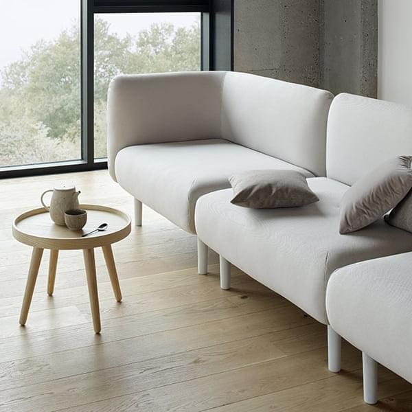 ELLE, a modular sofa full of roundness and femininity