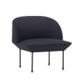 The OSLO armchair, rounded and thin shapes and maximum comfort. Muuto