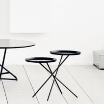 MONDAY, une table basse tout en &eacute;quilibre et en l&eacute;g&egrave;ret&eacute;