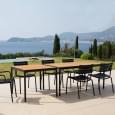 FOUR : Mesa de jantar ao ar livre ou mesa alta, em alumínio e bambu, por HOUE.