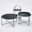 Mesa lateral EDGE com puxador integrado, em aço lacado epóxi, por HOUE