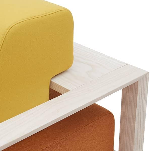 WOOD, un sofá convertible inteligente con sus cojines grandes: una  innovación recompensada