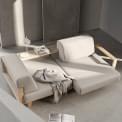 WOOD, ein cleveres Cabrio-Sofa mit großen Kissen: eine belohnte Innovation