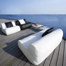 FLUID, fauteuil et sofa &agrave; composer, un confort ind&eacute;niable.