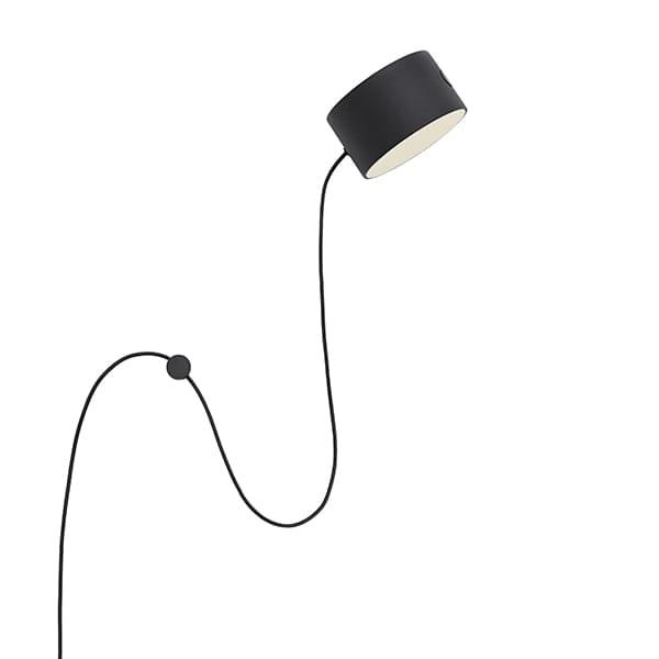 POST: en væglampe og en gulvlampe, modulær og innovativ. Muuto