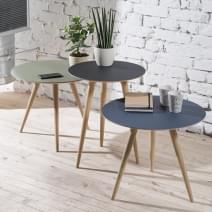 ARP, table d'appoint &eacute;l&eacute;gante et contemporaine, par GAZZDA