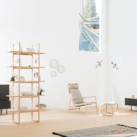 MUSE, étagère minimaliste en chêne massif, par GAZZDA