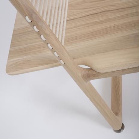 MUSE, étagère minimaliste en chêne massif, par GAZZDA