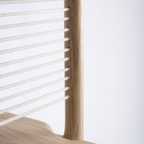 MUSE, étagère minimaliste en chêne massif, par GAZZDA