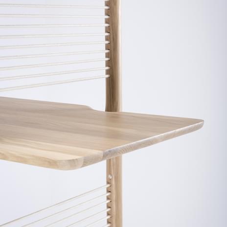 MUSE, étagère minimaliste en chêne massif, par GAZZDA