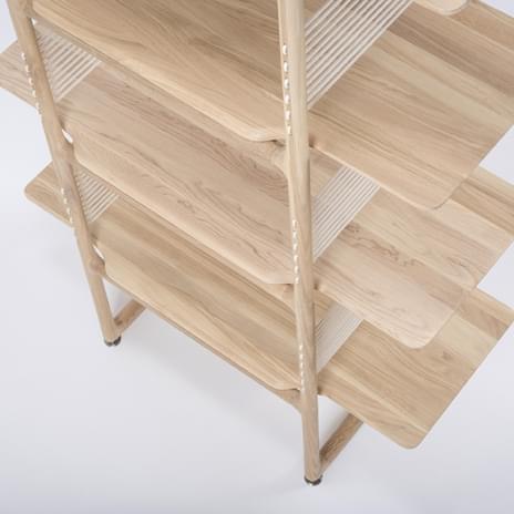 MUSE, étagère minimaliste en chêne massif, par GAZZDA