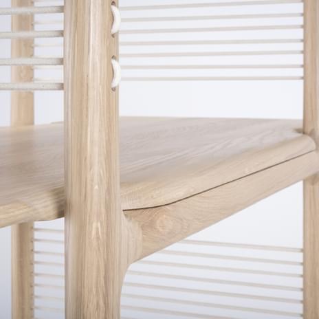 MUSE, étagère minimaliste en chêne massif, par GAZZDA