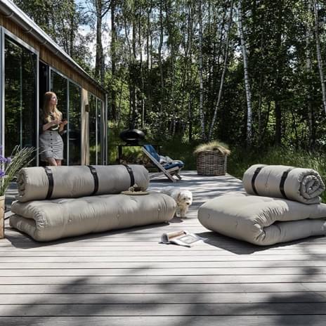 Buckle-up - Convertible futon - Roll it, unroll it, and relax!
