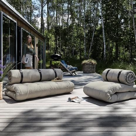 Buckle-up - Convertible futon - Roll it, unroll it, and relax!