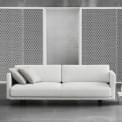 MEGHAN, un divano trasformabile dal design compatto e classico.