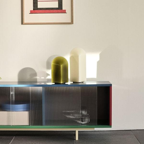 COLOUR CABINET : Design minimalista com a vibração e originalidade de colour