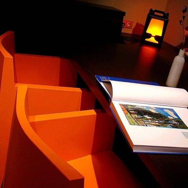 FLAMP - שולחן, מנורה שליד המיטה - קלה להעביר - התייחסות אור - דקו ועיצוב, DESIGNCODE