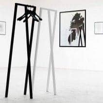 MINI LOOP STAND -2, ideal para apartamentos peque&ntilde;os, sala de exposiciones, galer&iacute;as, tiendas - HAY - deco y el dise&ntilde;o