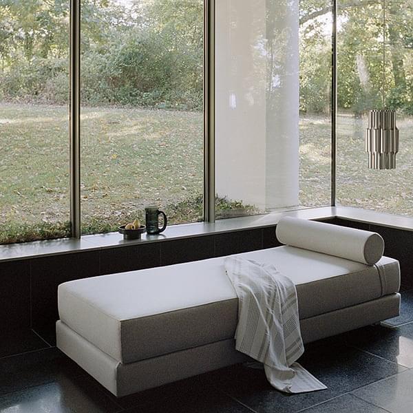 LUBY Sofa. Sehr komfortabel, ein schlankes und zeitlosen Design wird jeden Raum passen SOFTLINE