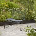 La chaise Lounge HEE par HAY, le confort dans ses grandes largeurs
