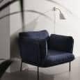 La Collection de luminaires BELLEVUE (applique, lampe de bureau et lampadaire) créée par Arne Jacobsen en 1929. Design intemporel.