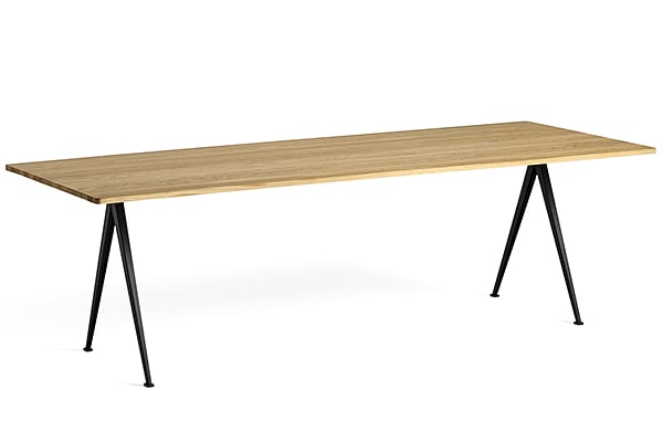 Dining table PYRAMID 02 - Oiled solid oak, black frame