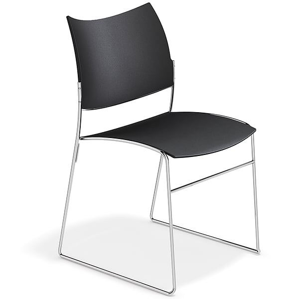 CURVY，可堆疊的椅子和長凳 CURVY ： 83 x 49 x 57 釐米 （高 x 寬 x 深） 编号 1288-00， 黑色