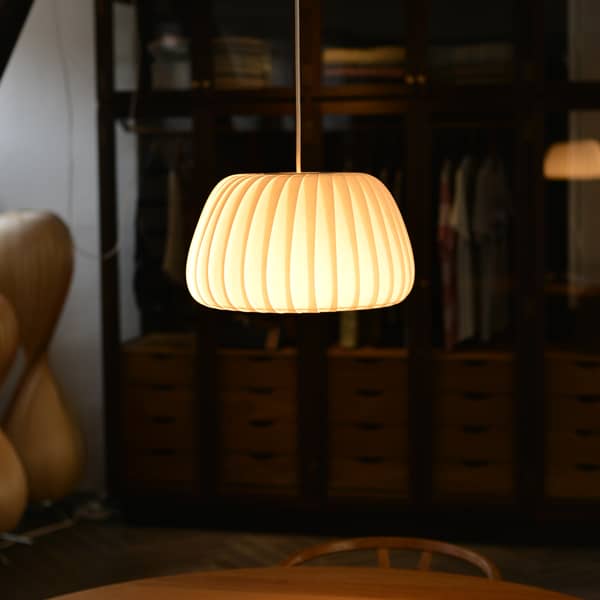 TR19 - pendant lamp - Ø 32 x 19 cm - 12.6″ x 7.48″ - Birch veneer