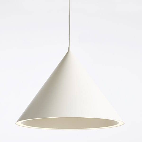ANNULAR lámpara de techo: un círculo perfecto de la luz registrada en el perímetro cónica, los LED de iluminación, diseñada por MSDS estudio para WOUD